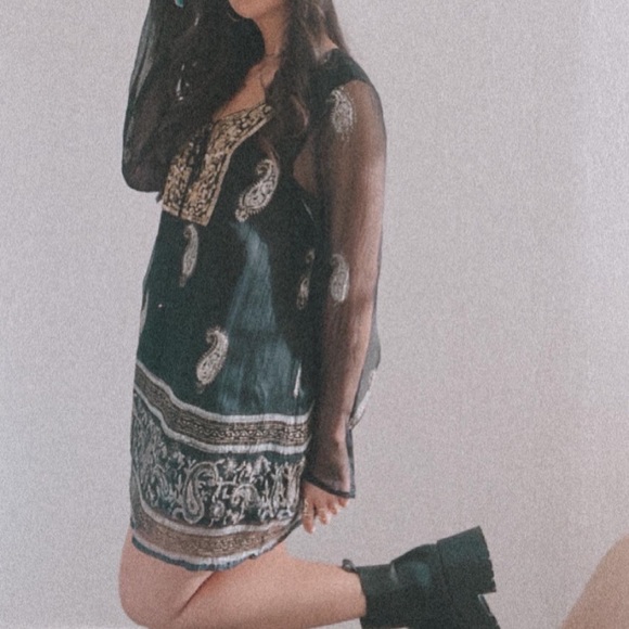 I'd Like a Glass - Boho Vintage Paisley Dress - Picture 9 of 10